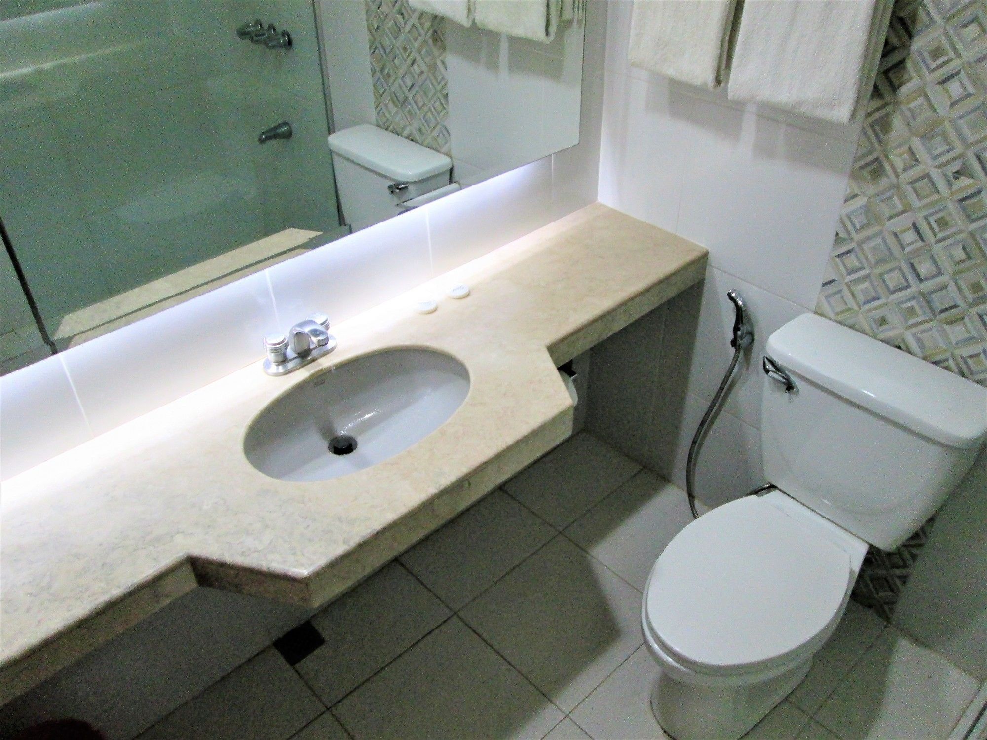 Grand City Hotel Inc. Cagayan de Oro Ngoại thất bức ảnh